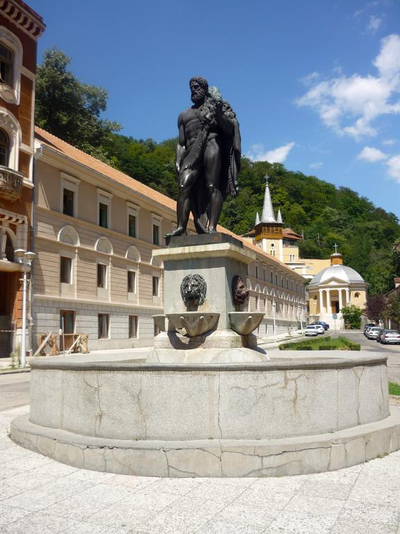 Dacia Hotel Băile Herculane Exterior foto